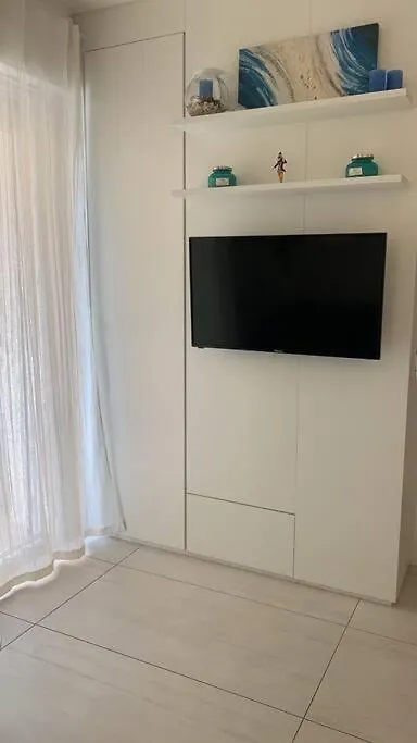 Suite Bianca Fronte Mare Lido di Jesolo 0*,