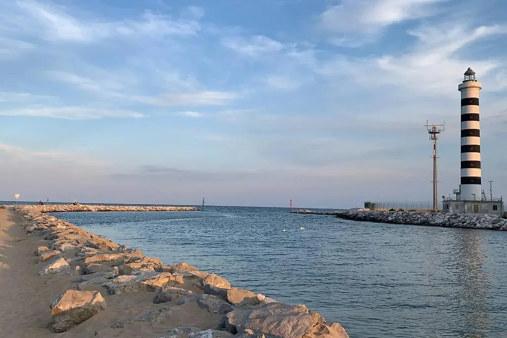 Suite Bianca Fronte Mare Lido di Jesolo Lejlighed