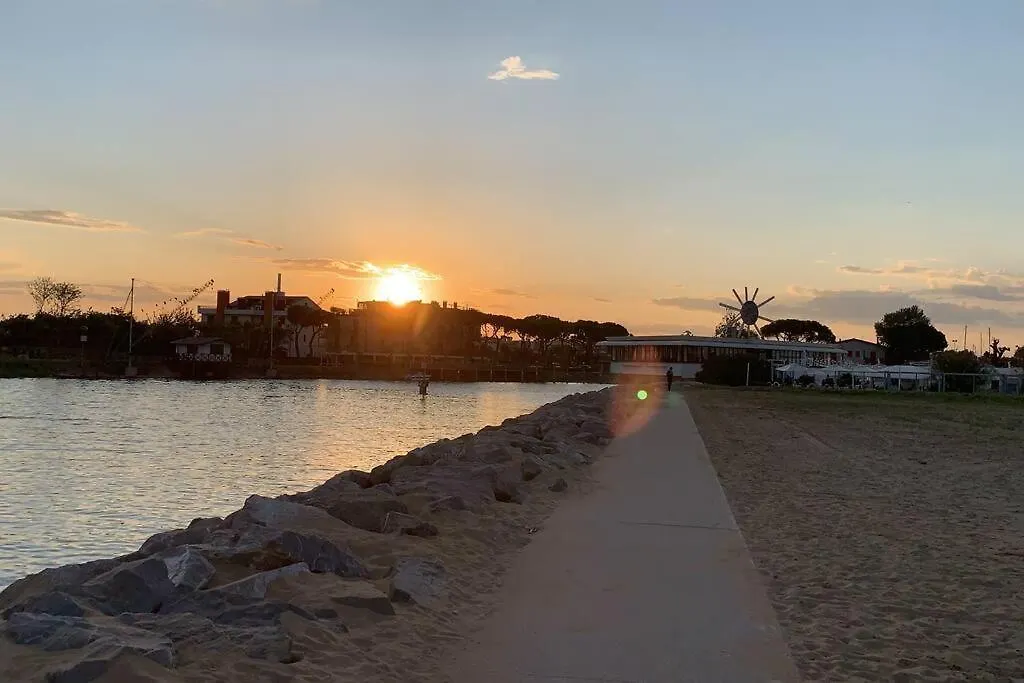 Appartamento Suite Bianca Fronte Mare Lido di Jesolo Italia