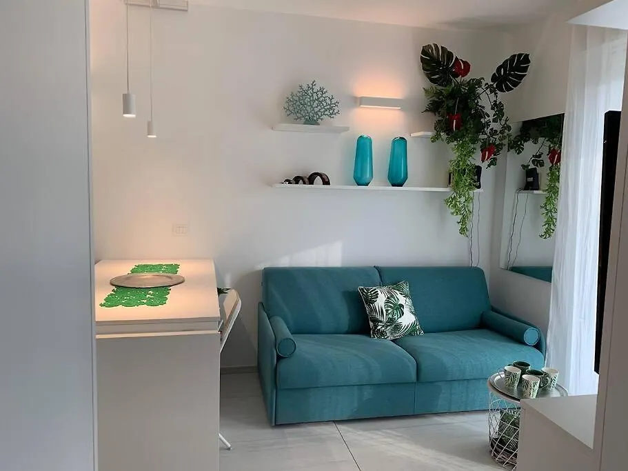 Suite Bianca Fronte Mare Lido di Jesolo Appartamento